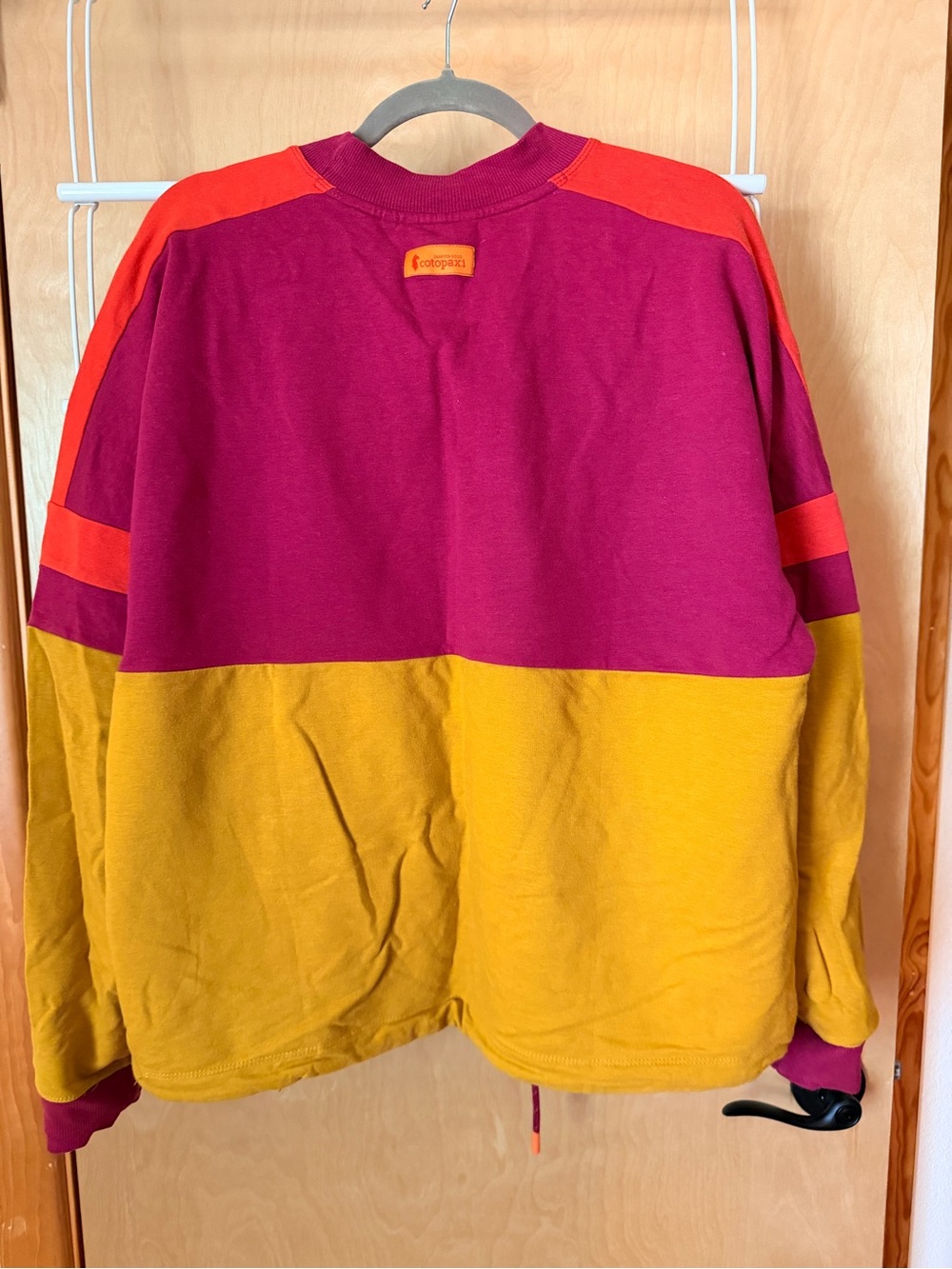 Cotopaxi Women’s Sweatshirt - Magenta, Mustard & Orange, sz xl - Picture 3 of 3